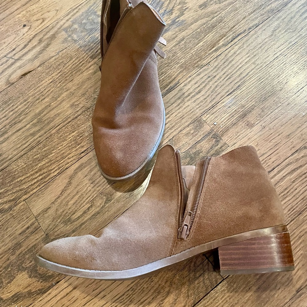 Steve Madden suede booties